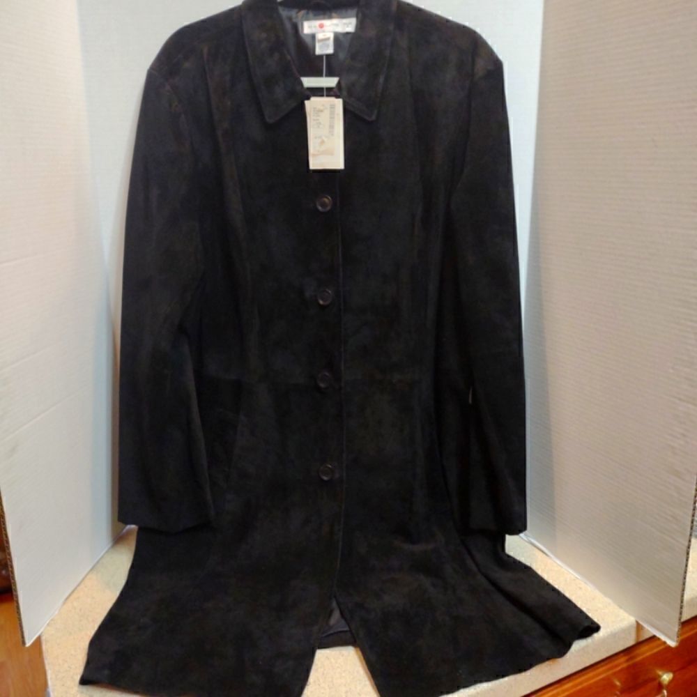 Women's Black Suede Coat Jacket Size 18. Mob Wife